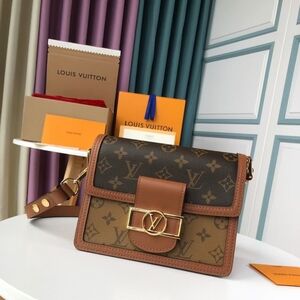 Louis Vuitton Dauphine MM